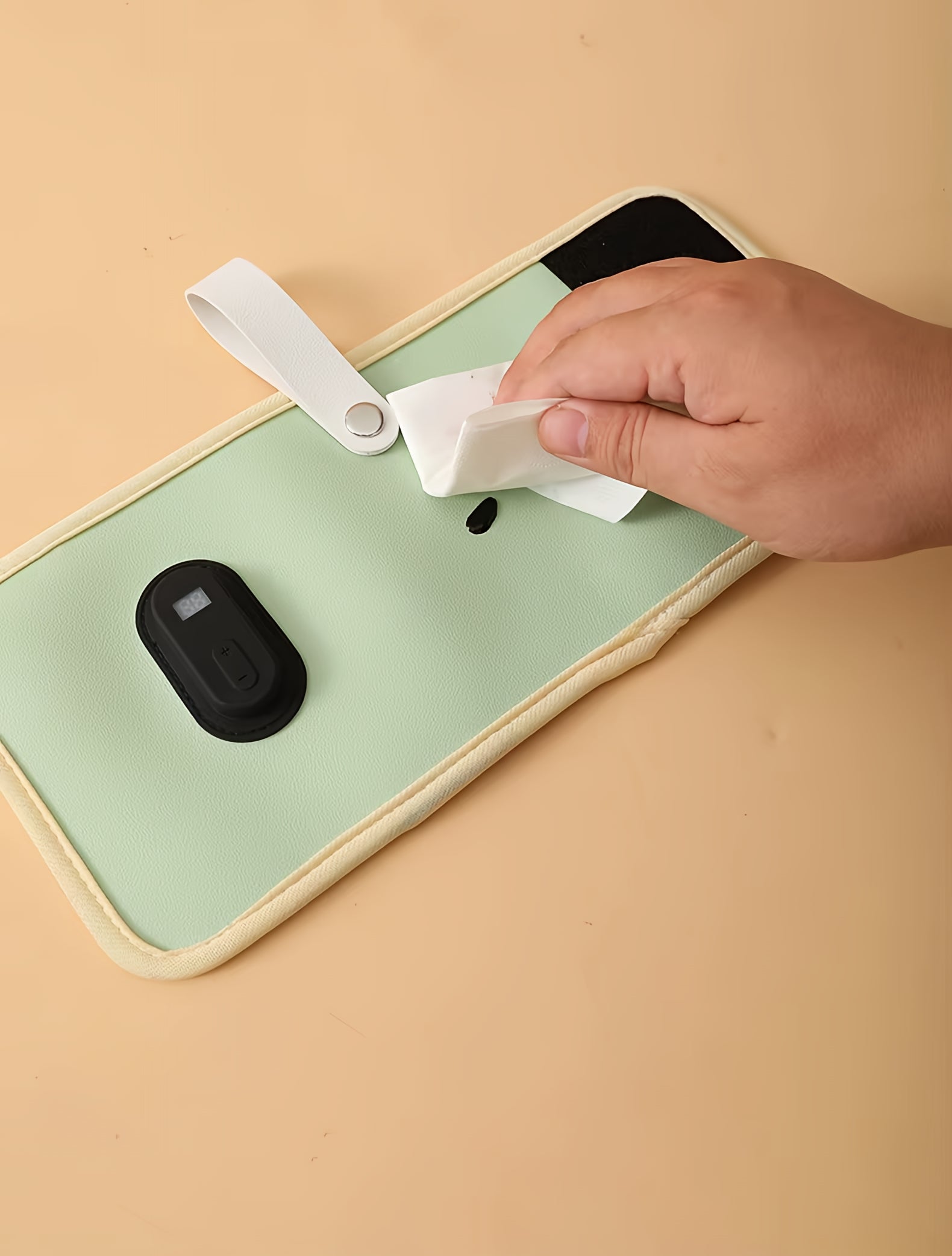 USB Intelligent Temperature Control Portable Milk Bottle Insulation Cover